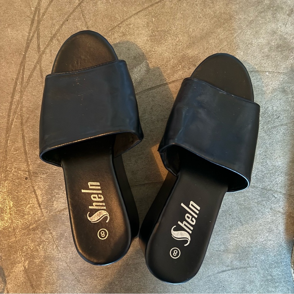 Platform sandals
